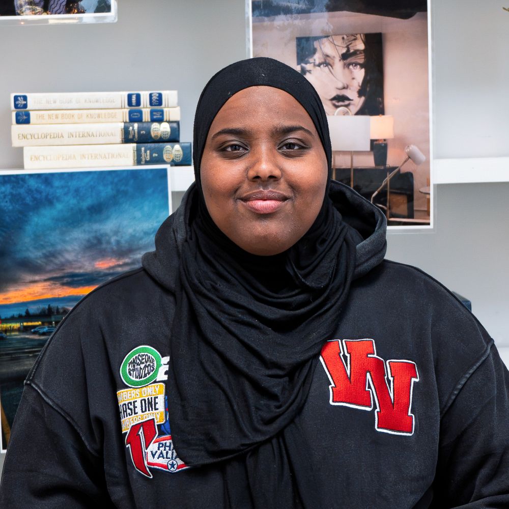 Amina Jowhar, Program Coordinator